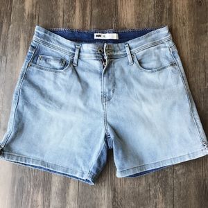 Levi’s Jeans shorts